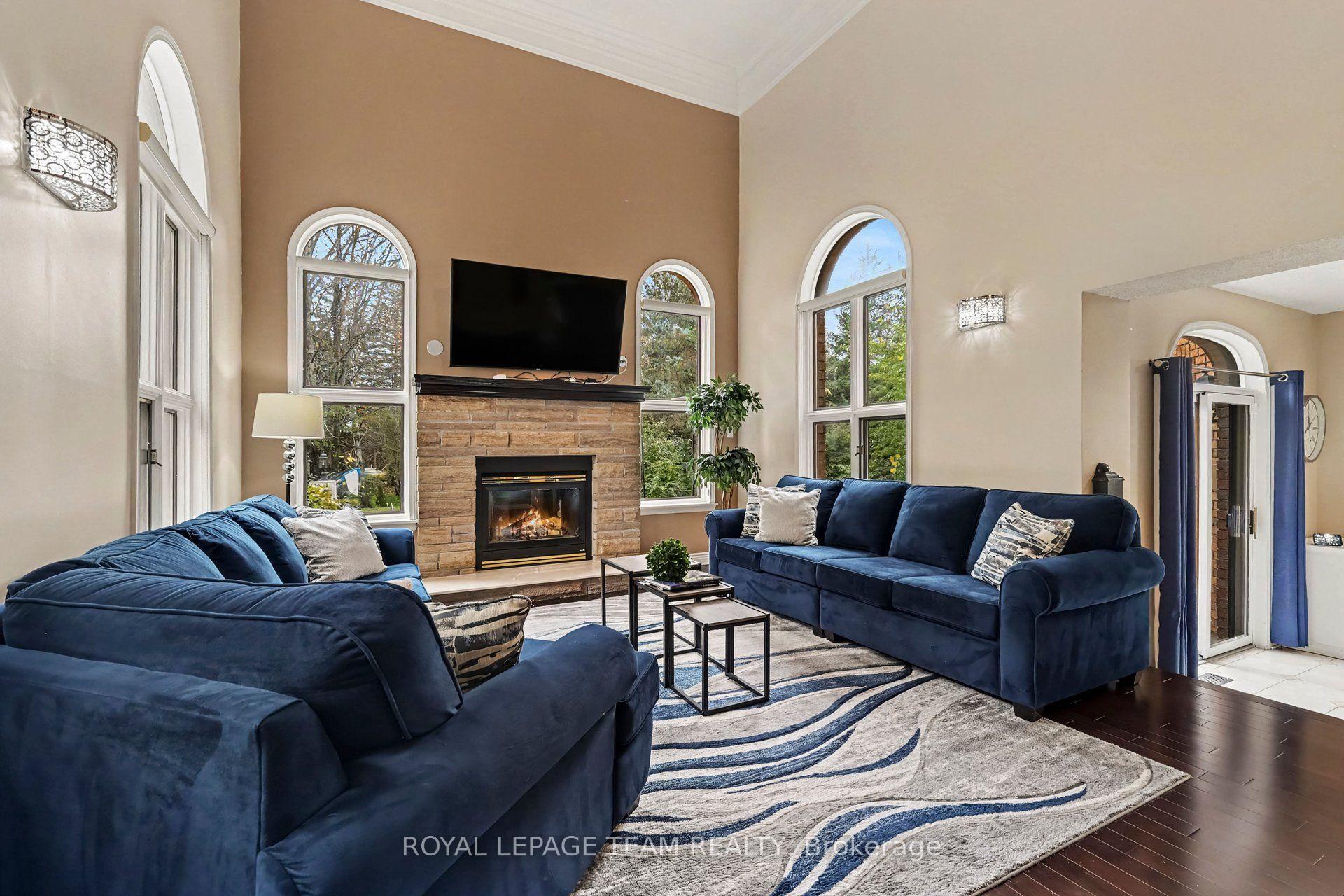 Photo 10 of 30 Spring Cress Drive, Ottawa, Cedar Hill/Orchard Estates — HOMEH