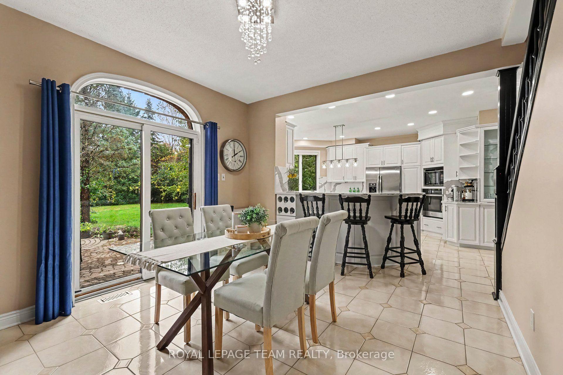 Photo 12 of 30 Spring Cress Drive, Ottawa, Cedar Hill/Orchard Estates — HOMEH