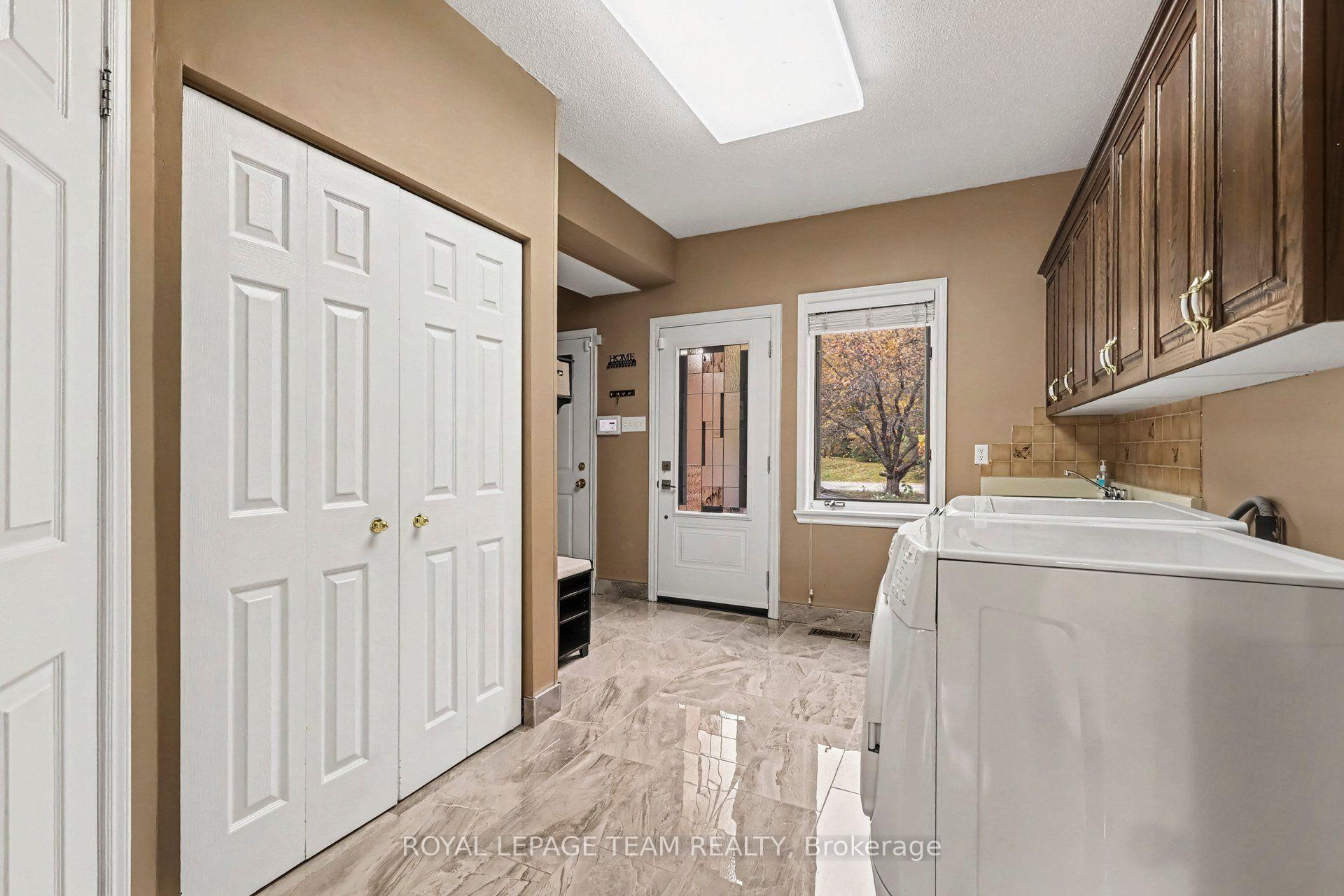 Photo 23 of 30 Spring Cress Drive, Ottawa, Cedar Hill/Orchard Estates — HOMEH