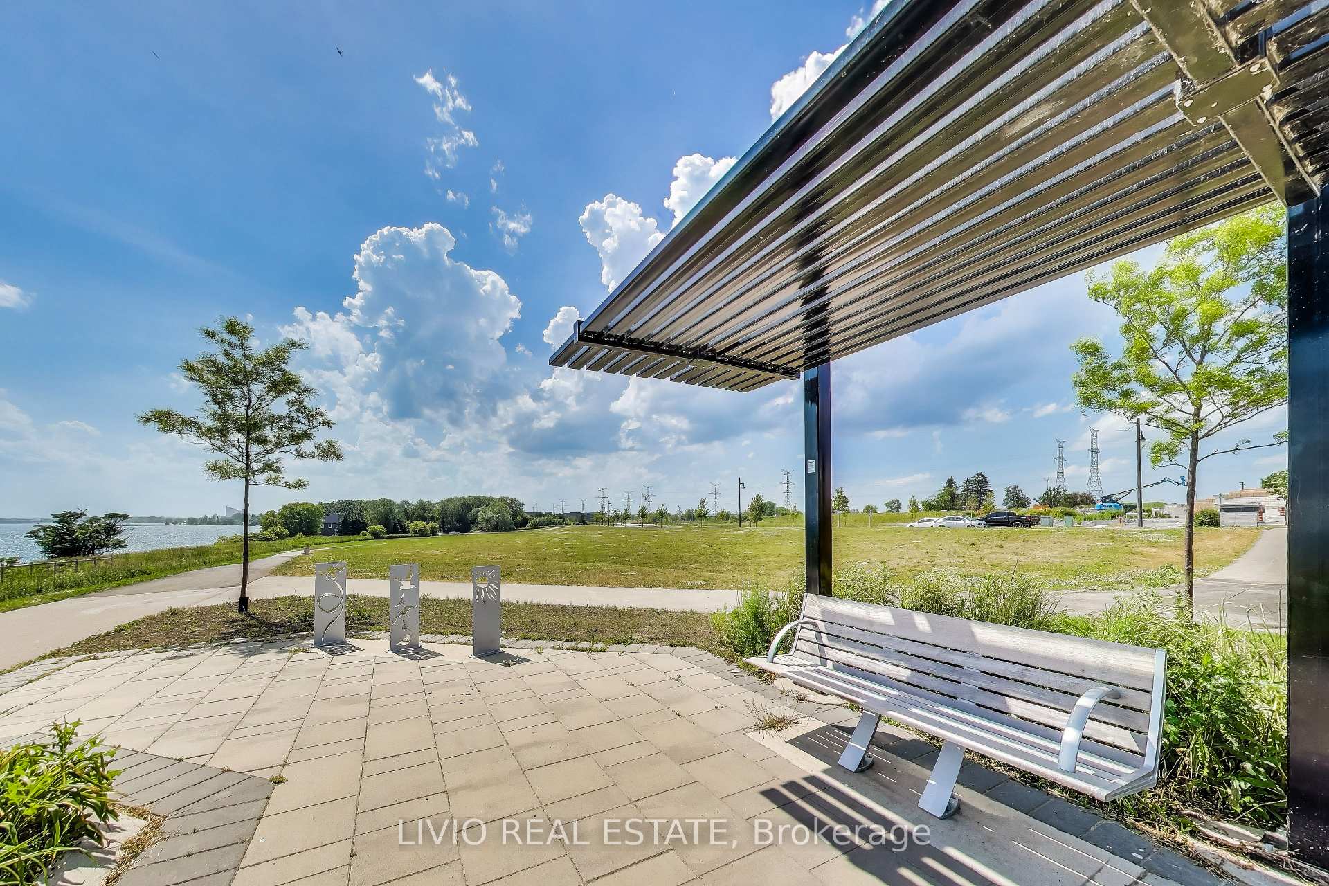 Photo 21 of Unit A, 14 Lookout Drive, Clarington, Bowmanville — HOMEH