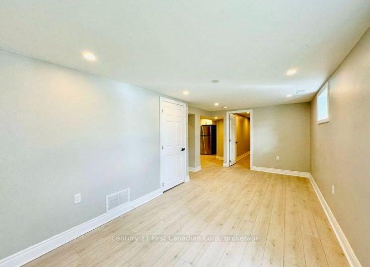 Photo 5 of Unit Lower, 96 Glenview Avenue, Cambridge, Christopher-Champlain — HOMEH