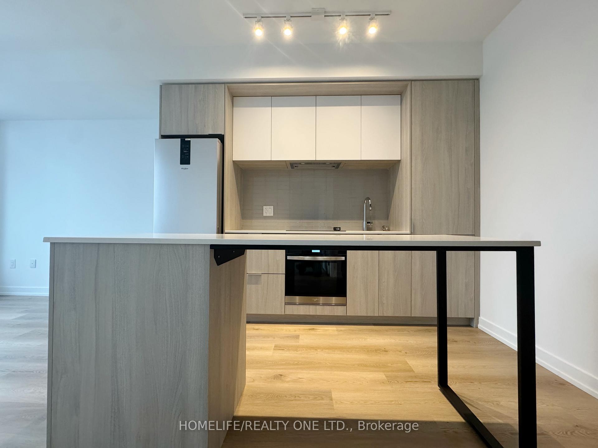 Photo 1 of Unit 3302, 395 Square One Drive, Mississauga, City Centre — HOMEH