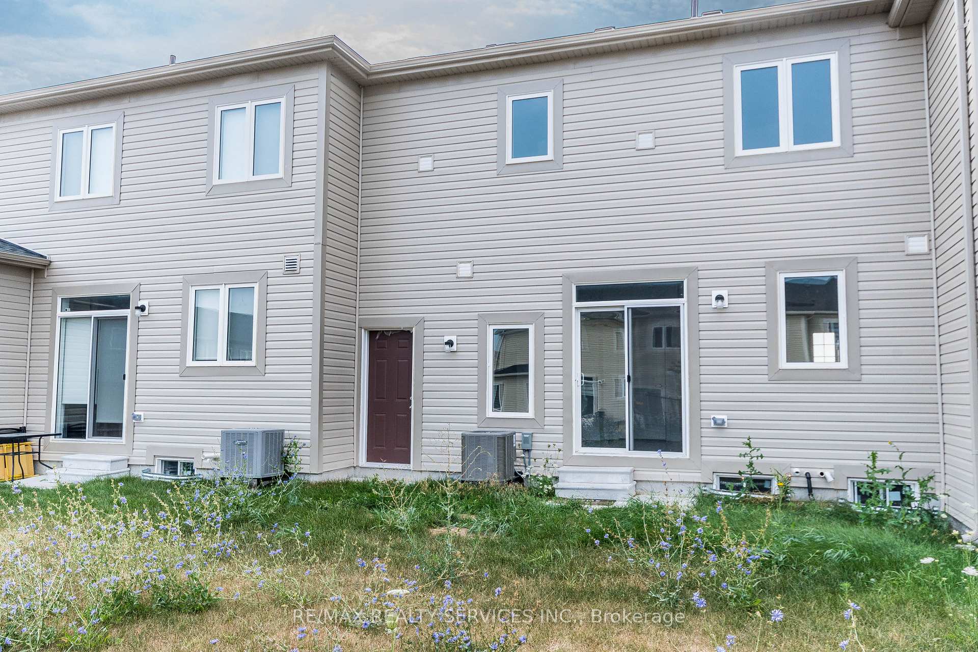 Photo 24 of 73 Central Square Boulevard, Wasaga Beach — HOMEH