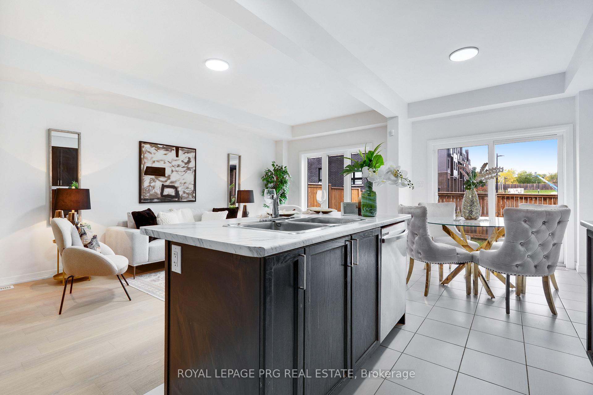 Photo 6 of 6631 Cropp Street, Niagara Falls, Morrison — HOMEH