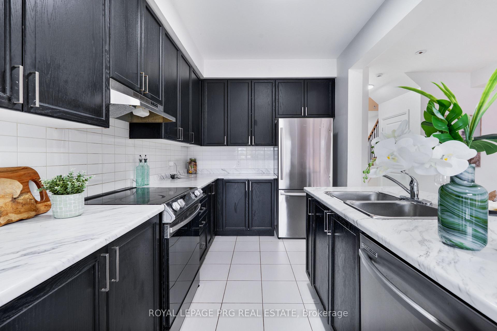 Photo 8 of 6631 Cropp Street, Niagara Falls, Morrison — HOMEH
