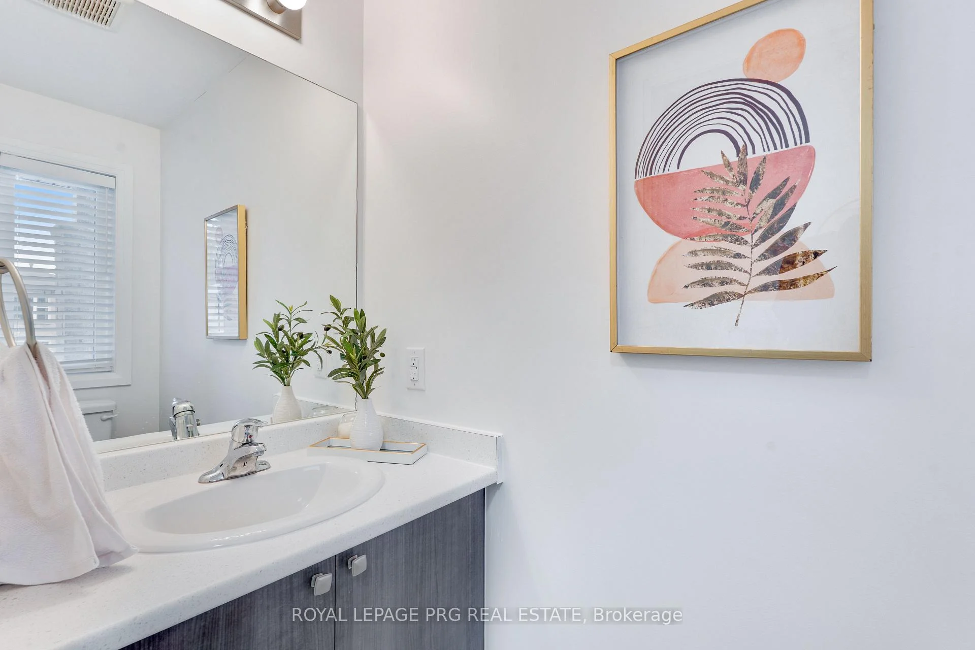 Photo 23 of 6631 Cropp Street, Niagara Falls, Morrison — HOMEH