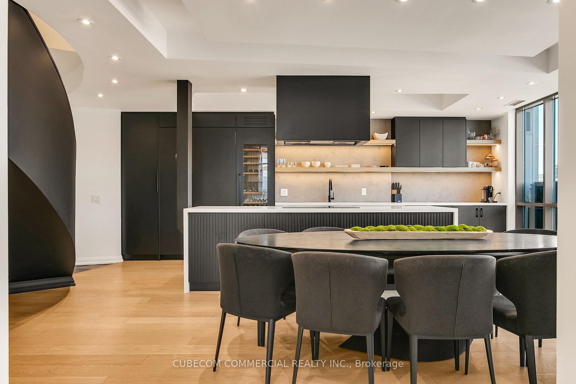 Photo 3 of Unit PH 903, 3 McAlpine Street, Toronto, The Annex — HOMEH