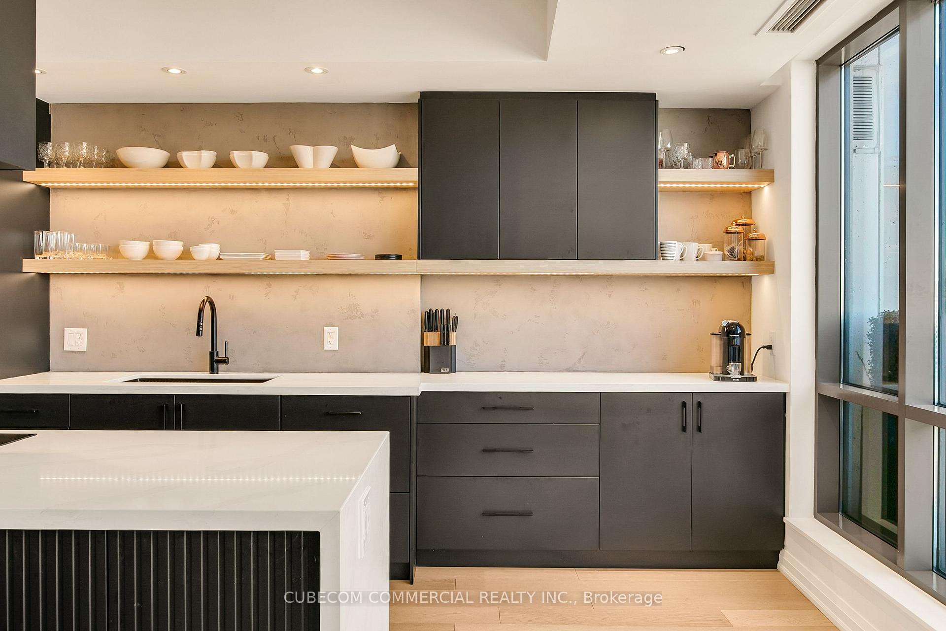 Photo 4 of Unit PH 903, 3 McAlpine Street, Toronto, The Annex — HOMEH