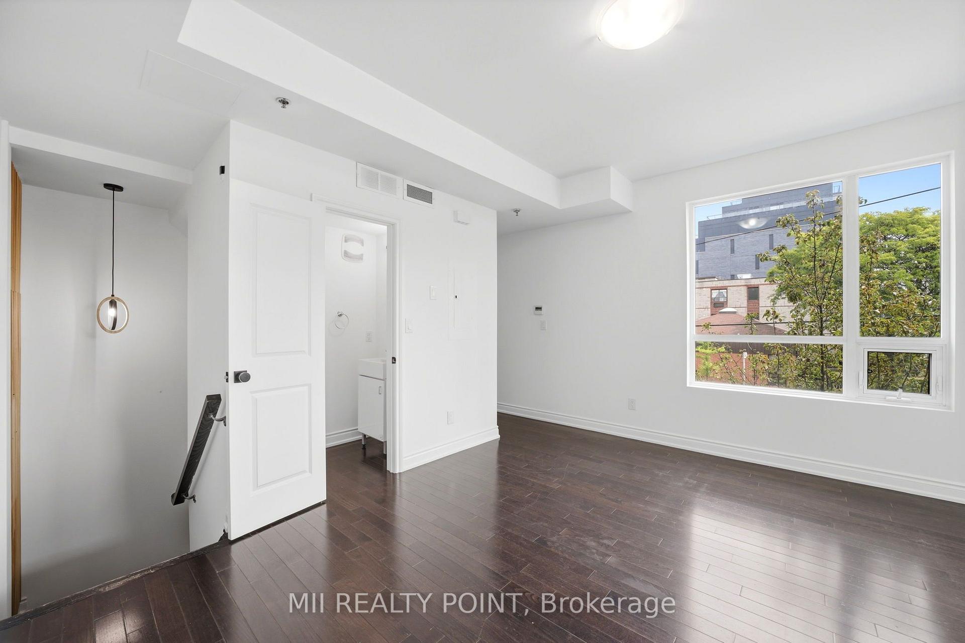 Photo 10 of Unit 201, 2 Maxwell Street, North York, Bathurst Manor — HOMEH