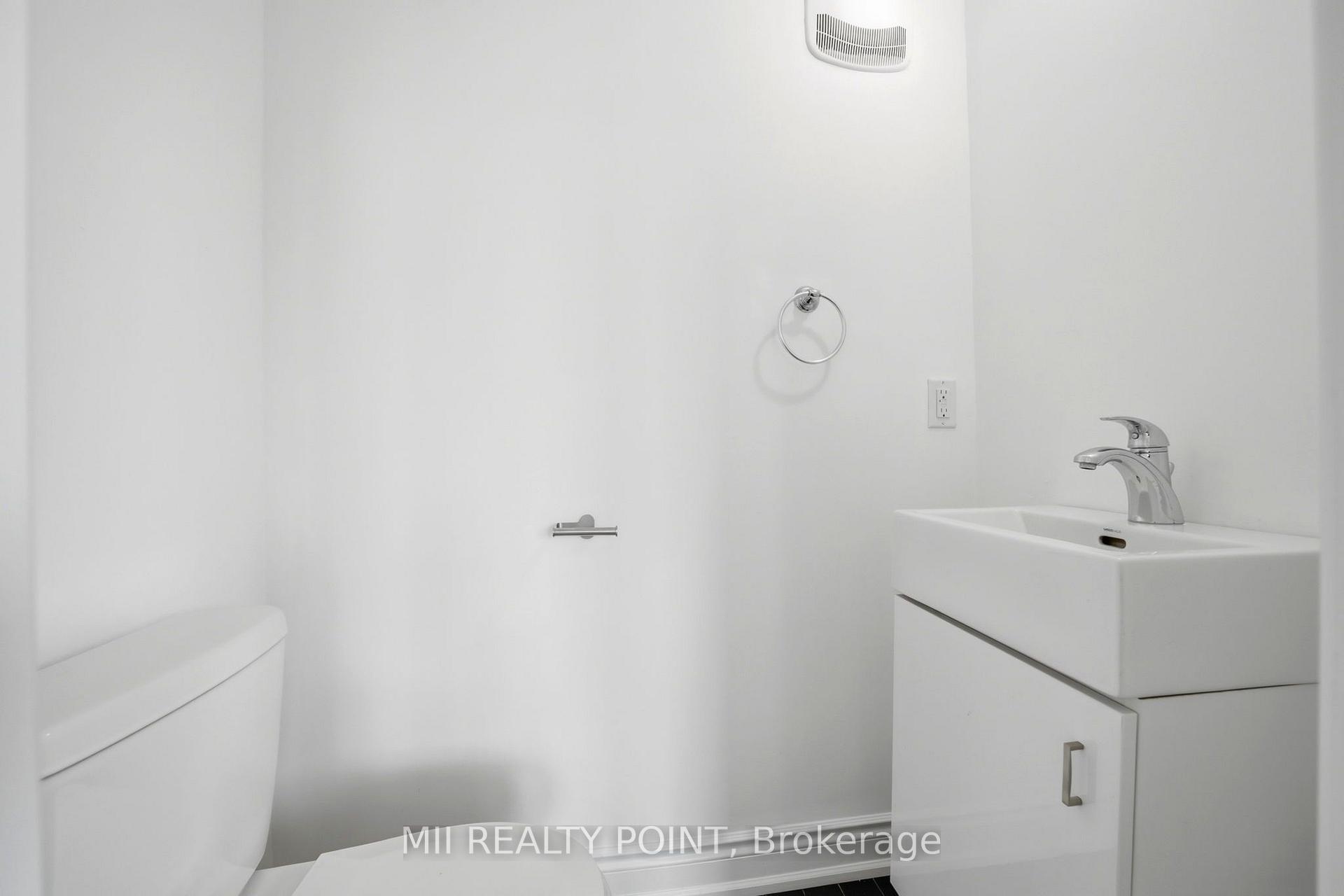 Photo 18 of Unit 201, 2 Maxwell Street, North York, Bathurst Manor — HOMEH
