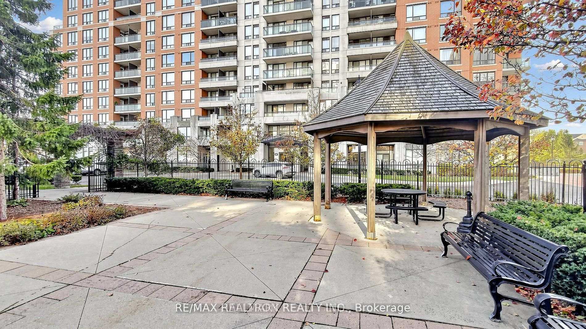 Photo 7 of Unit 712, 310 Red Maple Road, Richmond Hill, Langstaff — HOMEH