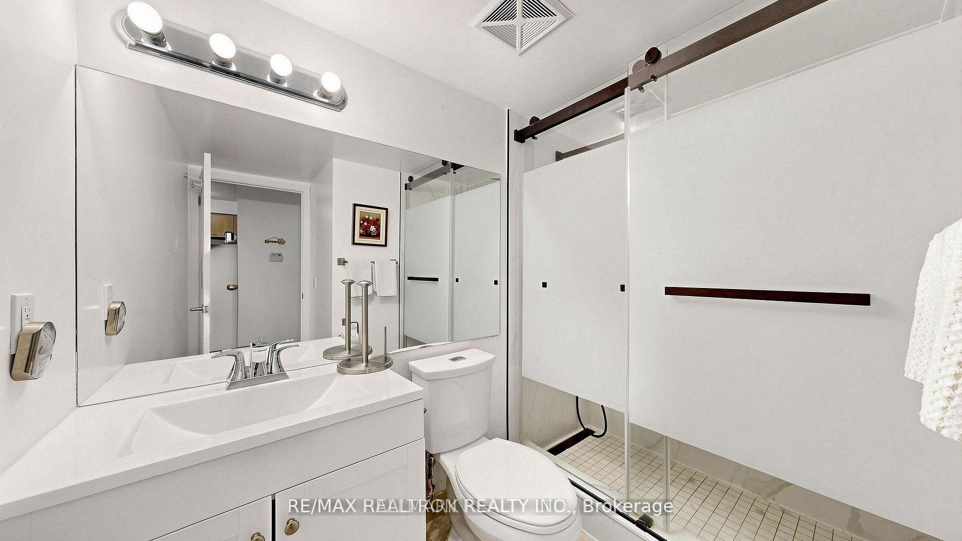 Photo 17 of Unit 712, 310 Red Maple Road, Richmond Hill, Langstaff — HOMEH