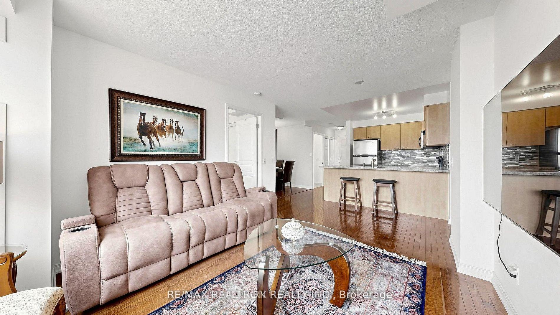 Photo 26 of Unit 712, 310 Red Maple Road, Richmond Hill, Langstaff — HOMEH