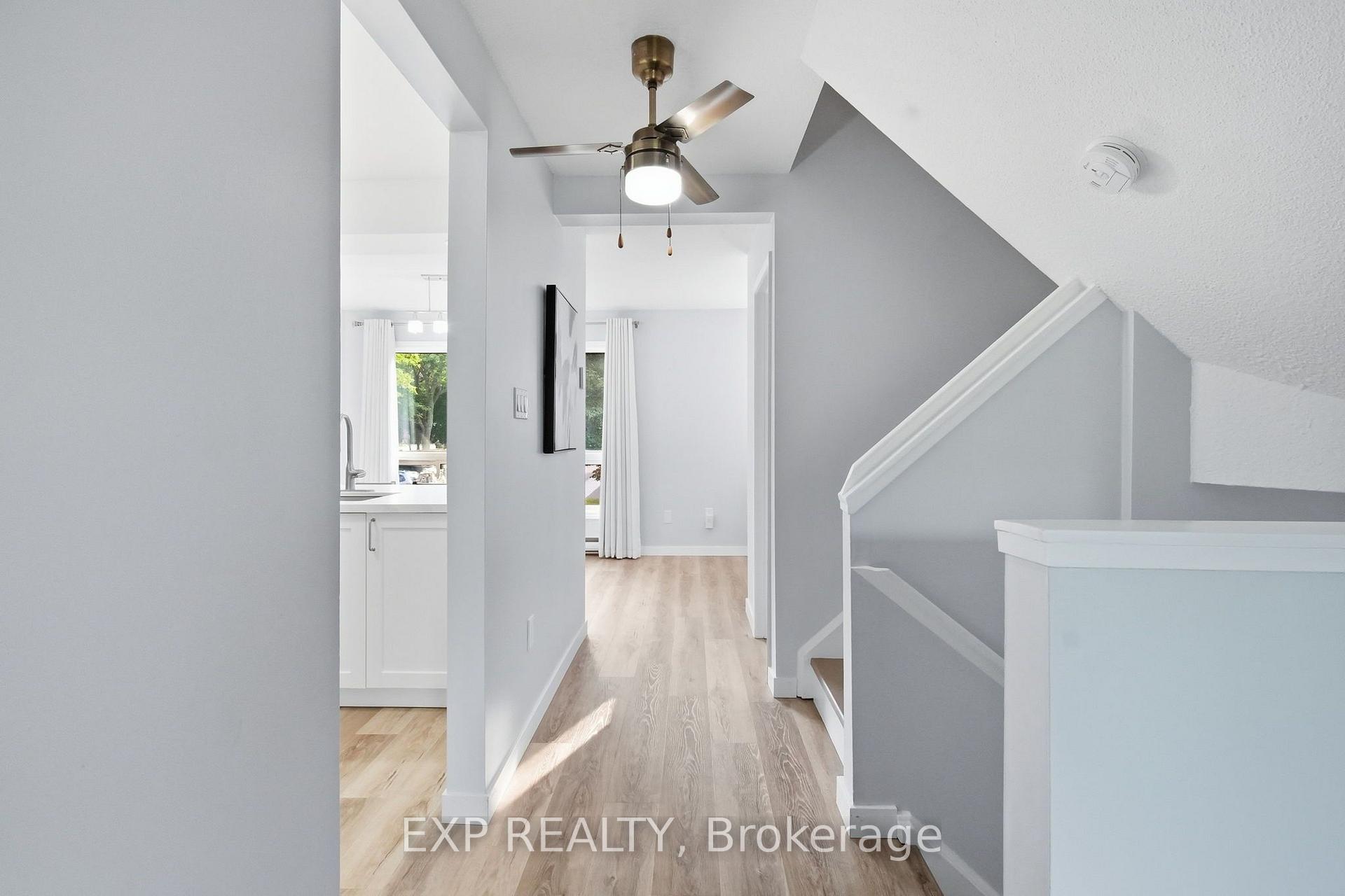 Photo 23 of 64 Parklane Circle, Clarington, Bowmanville — HOMEH