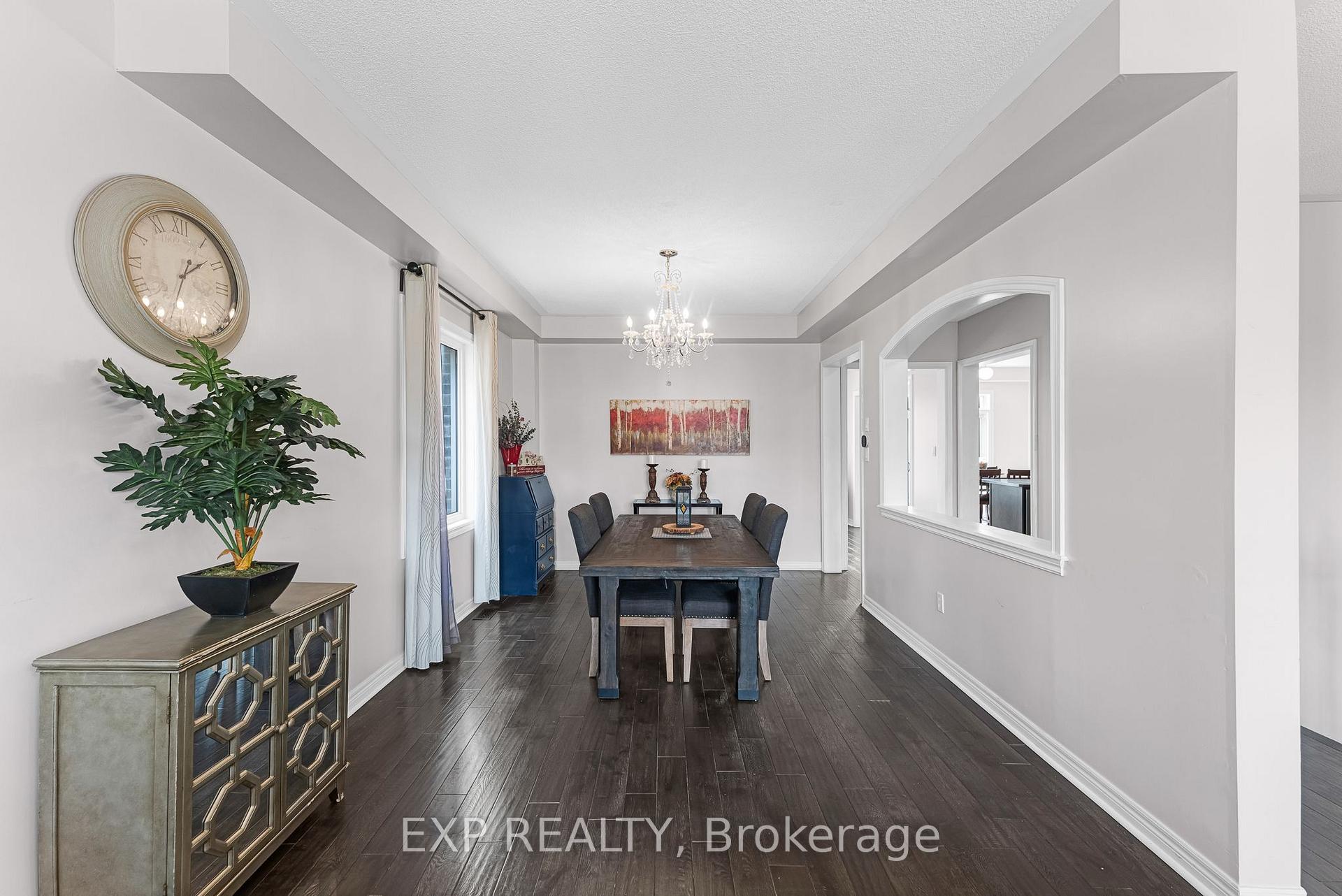 Photo 9 of 211 Ray Snow Boulevard, Newmarket, Woodland Hill — HOMEH