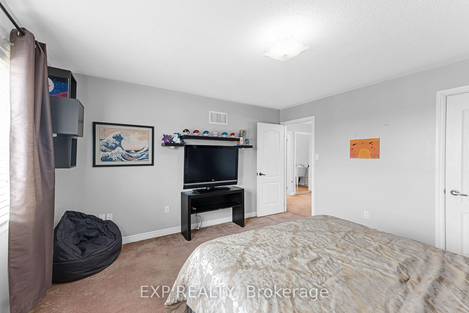 Photo 27 of 211 Ray Snow Boulevard, Newmarket, Woodland Hill — HOMEH