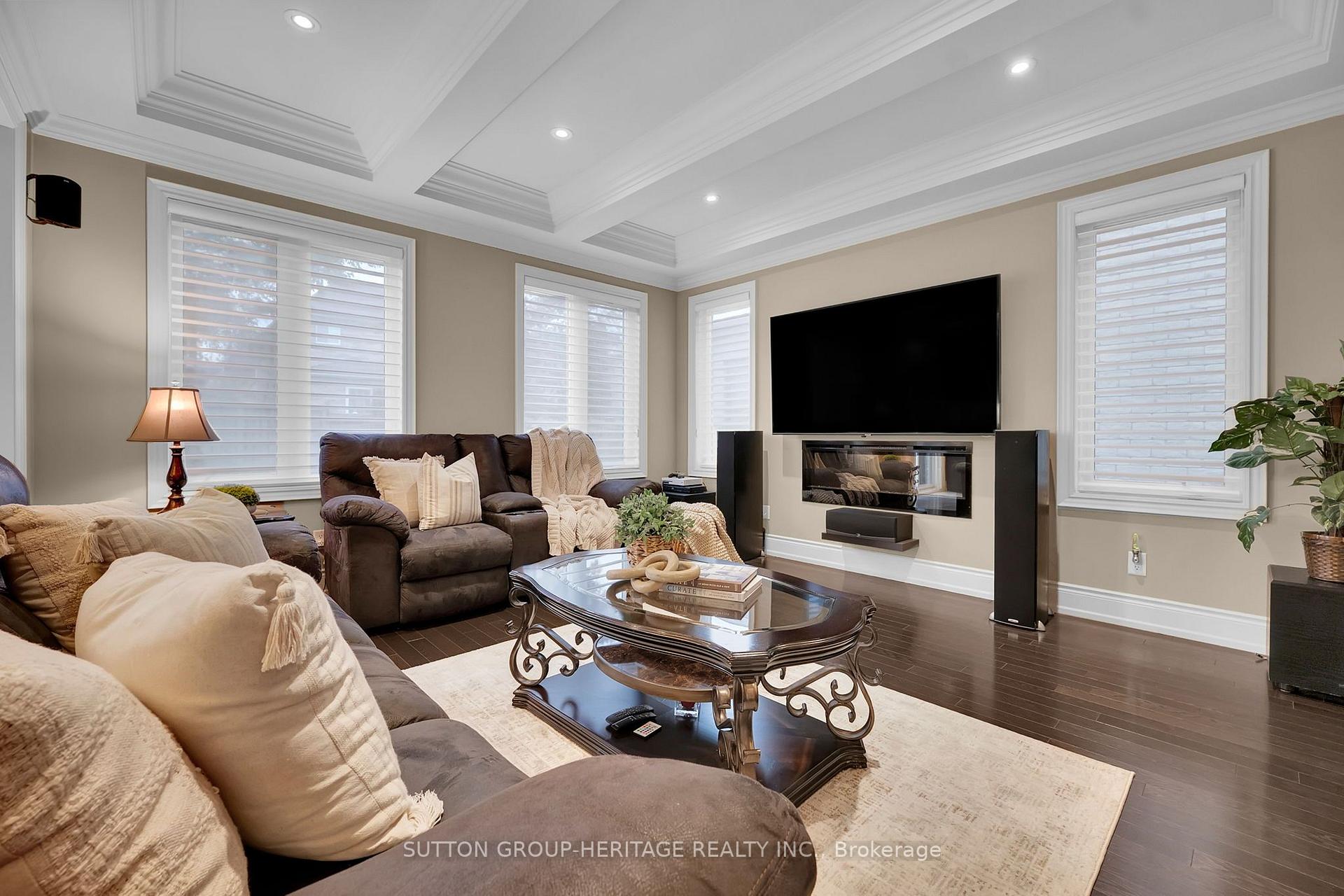 Photo 10 of 25 Charterhouse Drive, Whitby, Rolling Acres — HOMEH