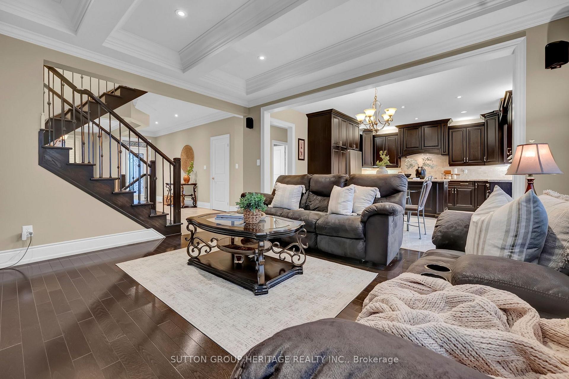Photo 11 of 25 Charterhouse Drive, Whitby, Rolling Acres — HOMEH