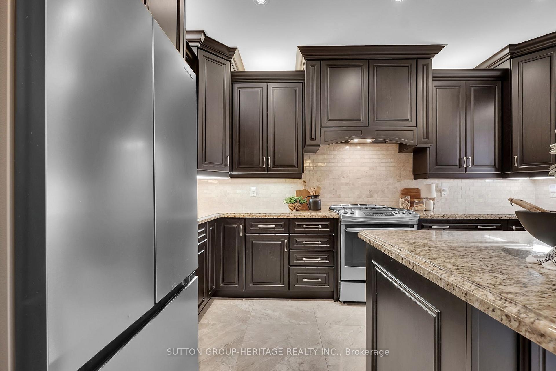 Photo 14 of 25 Charterhouse Drive, Whitby, Rolling Acres — HOMEH