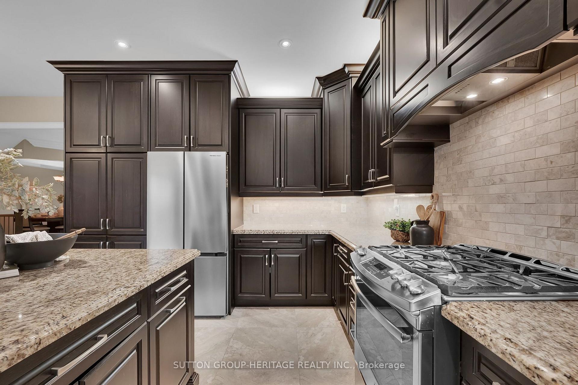 Photo 16 of 25 Charterhouse Drive, Whitby, Rolling Acres — HOMEH