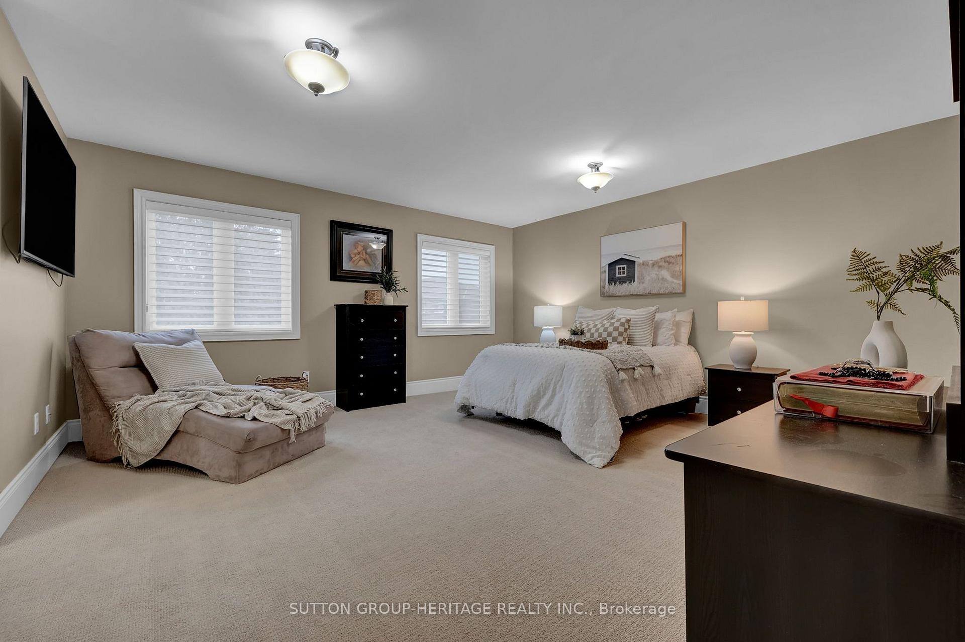 Photo 20 of 25 Charterhouse Drive, Whitby, Rolling Acres — HOMEH