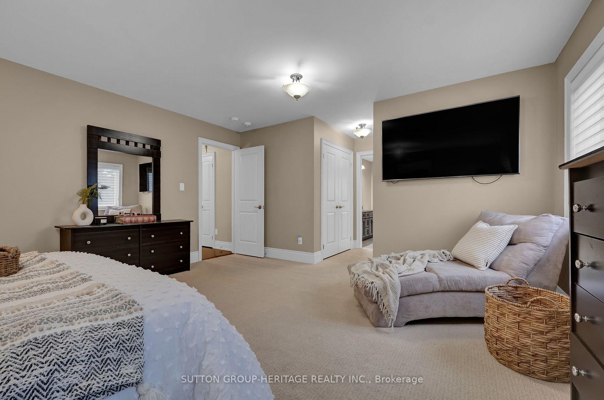 Photo 22 of 25 Charterhouse Drive, Whitby, Rolling Acres — HOMEH
