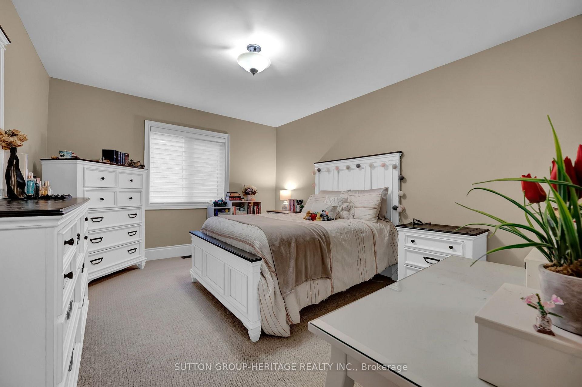 Photo 27 of 25 Charterhouse Drive, Whitby, Rolling Acres — HOMEH