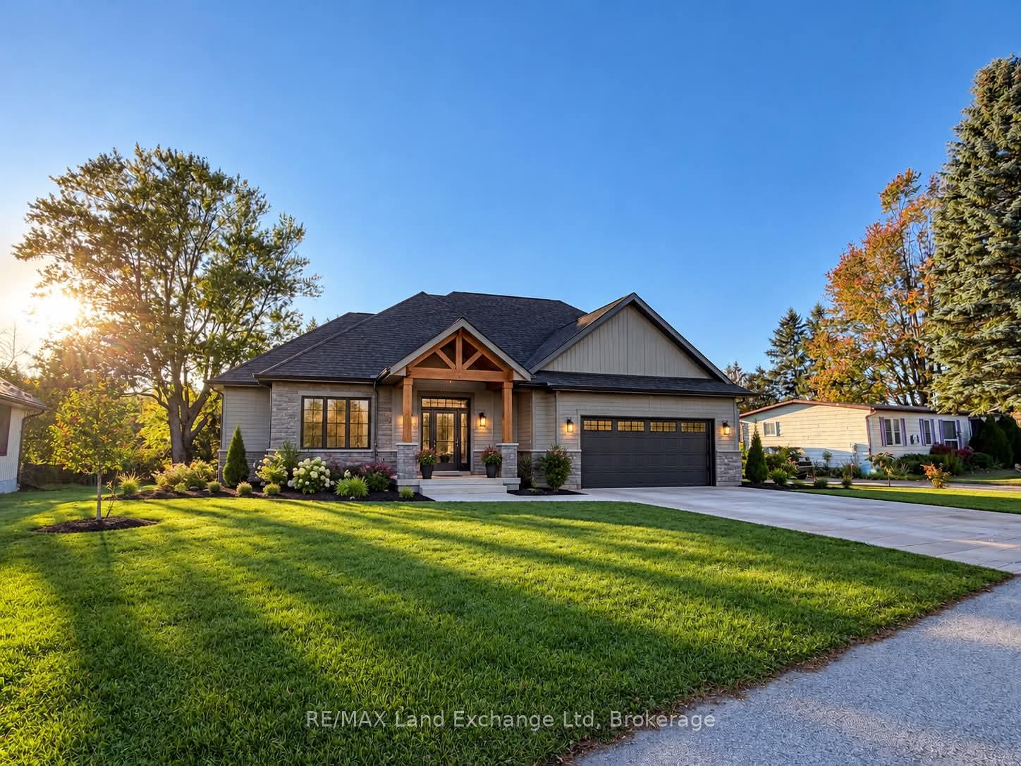Photo 3 of 16 William Street N, South Huron, Stephen — HOMEH