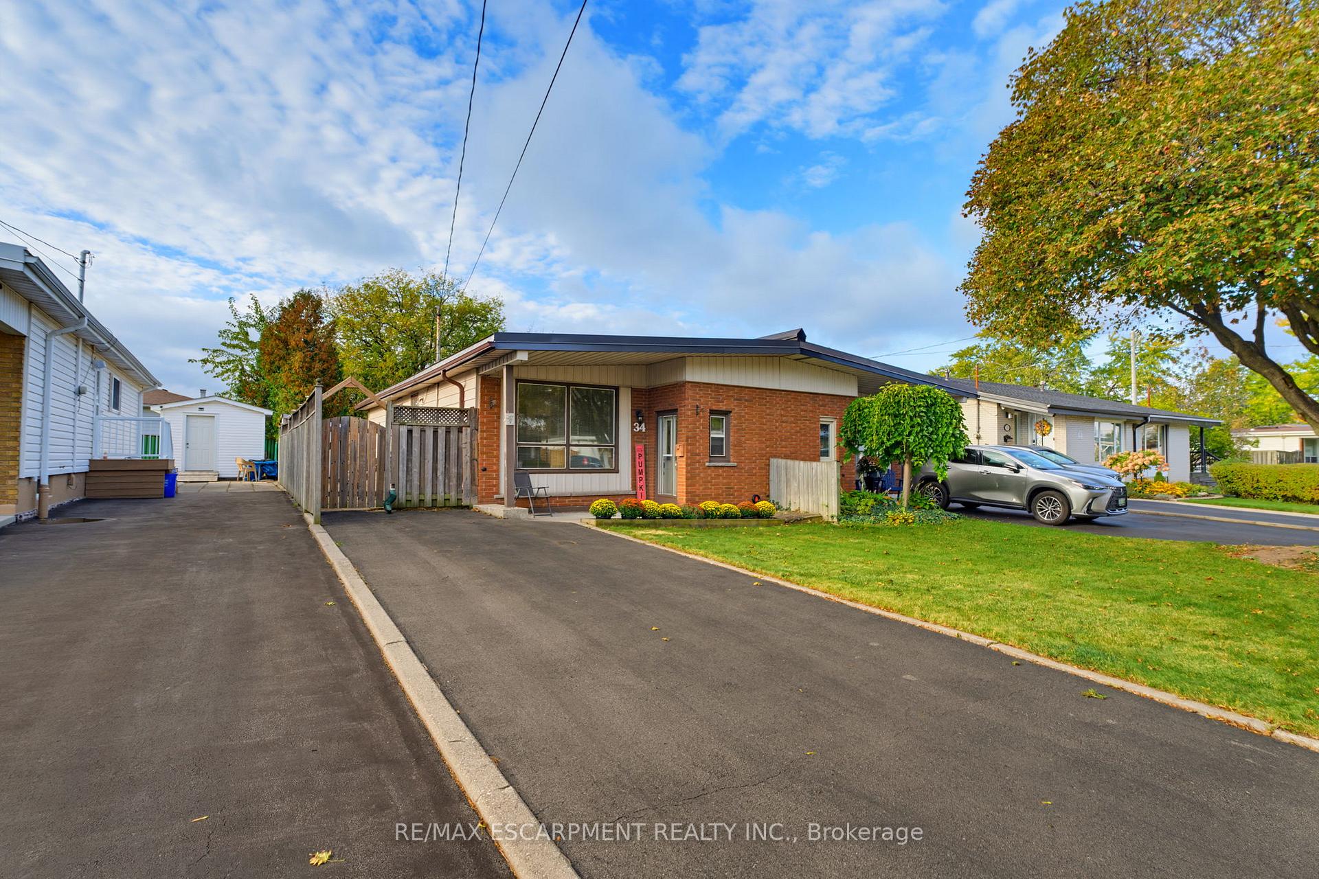Photo 1 of 34 Fielding Crescent, Hamilton, Lawfield — HOMEH