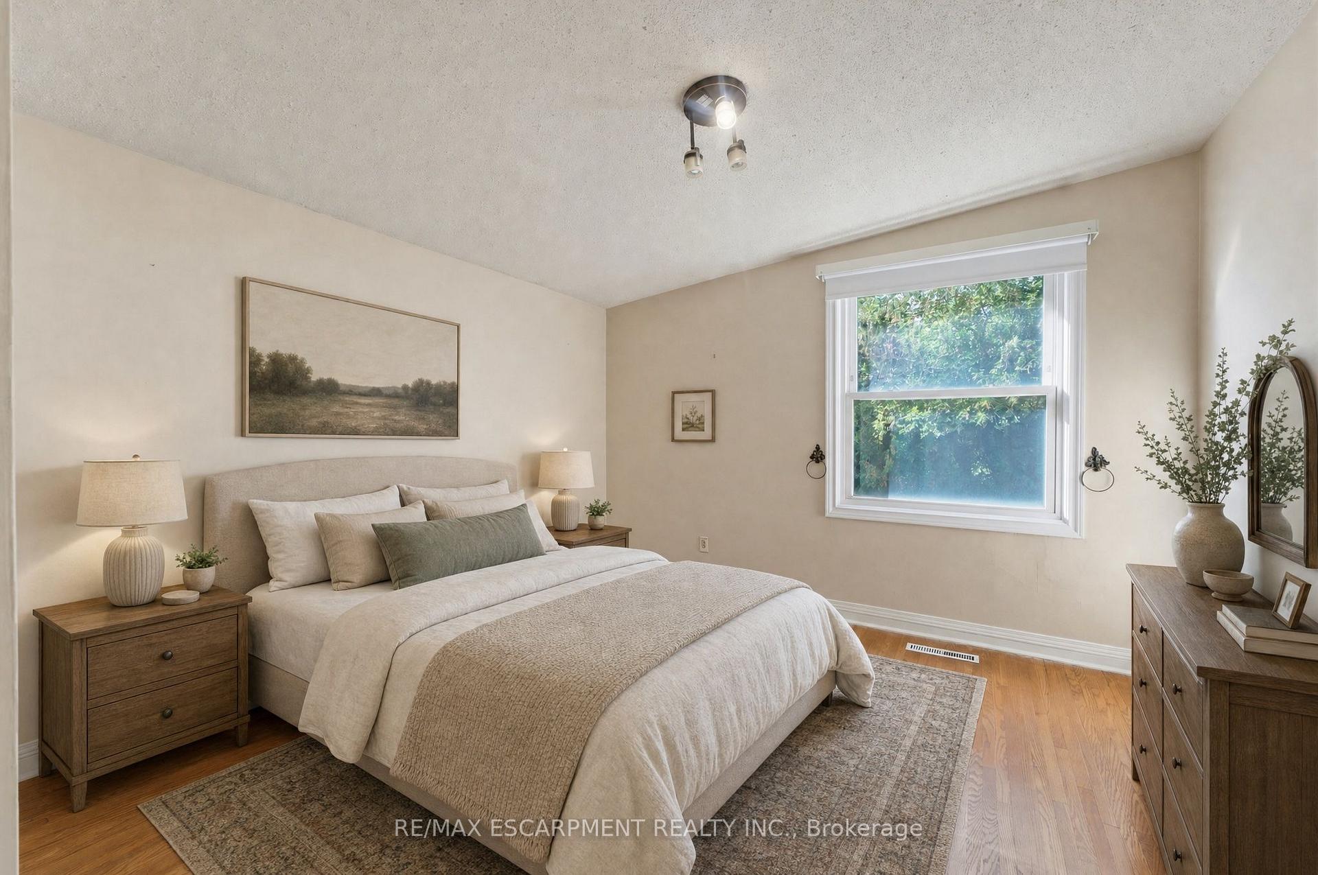Photo 16 of 34 Fielding Crescent, Hamilton, Lawfield — HOMEH