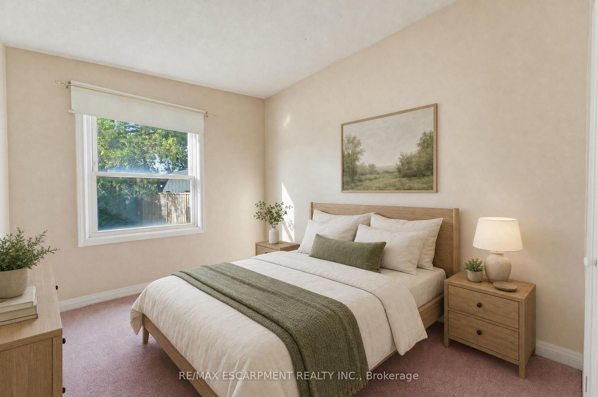 Photo 18 of 34 Fielding Crescent, Hamilton, Lawfield — HOMEH