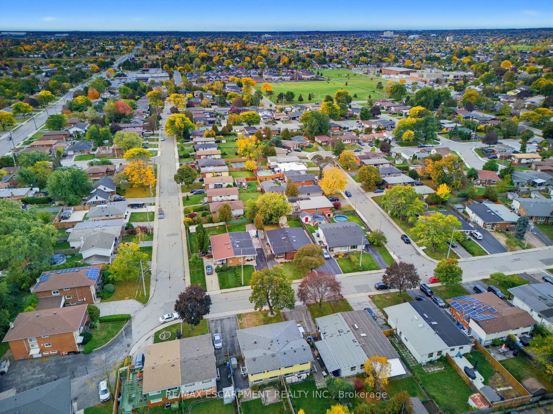 Photo 35 of 34 Fielding Crescent, Hamilton, Lawfield — HOMEH