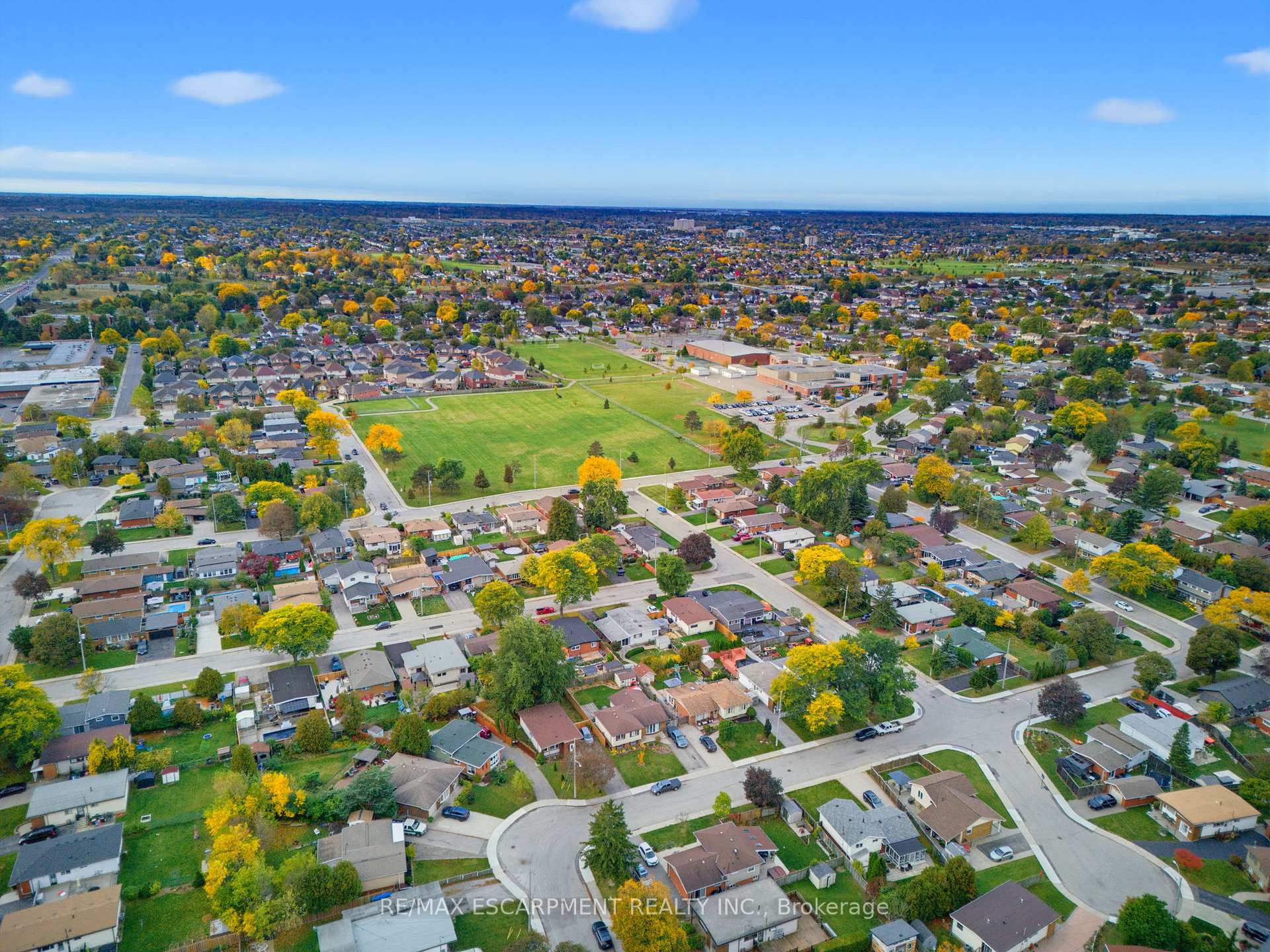Photo 36 of 34 Fielding Crescent, Hamilton, Lawfield — HOMEH