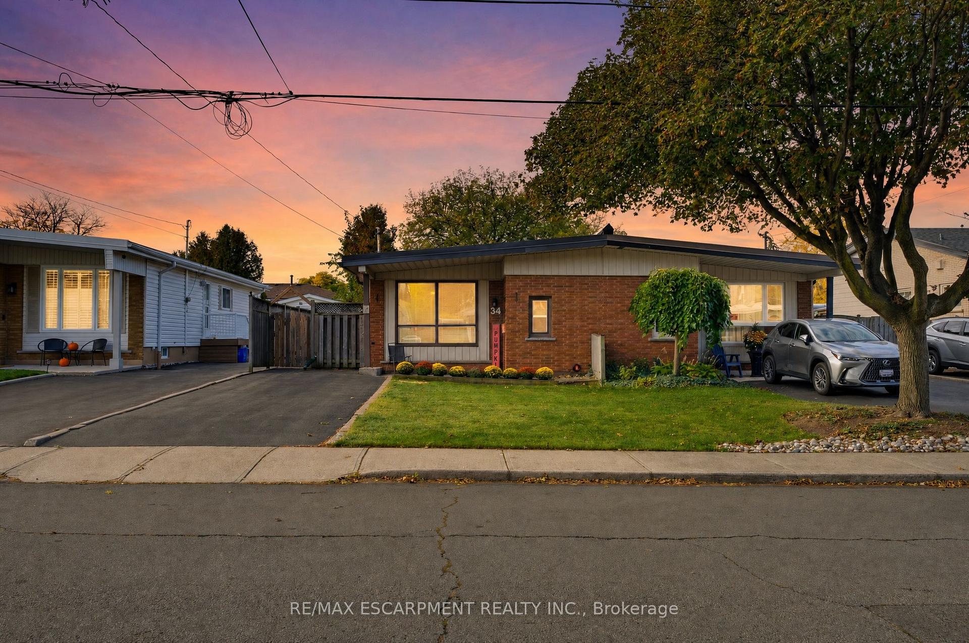 Photo 38 of 34 Fielding Crescent, Hamilton, Lawfield — HOMEH