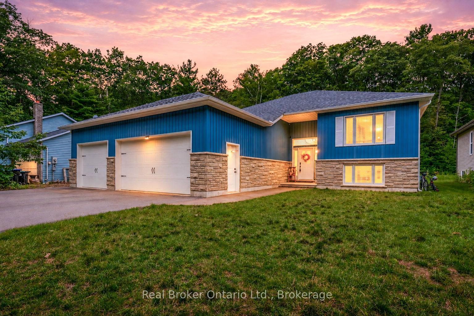 Photo 1 of 204 Golf Course Road, Wasaga Beach — HOMEH