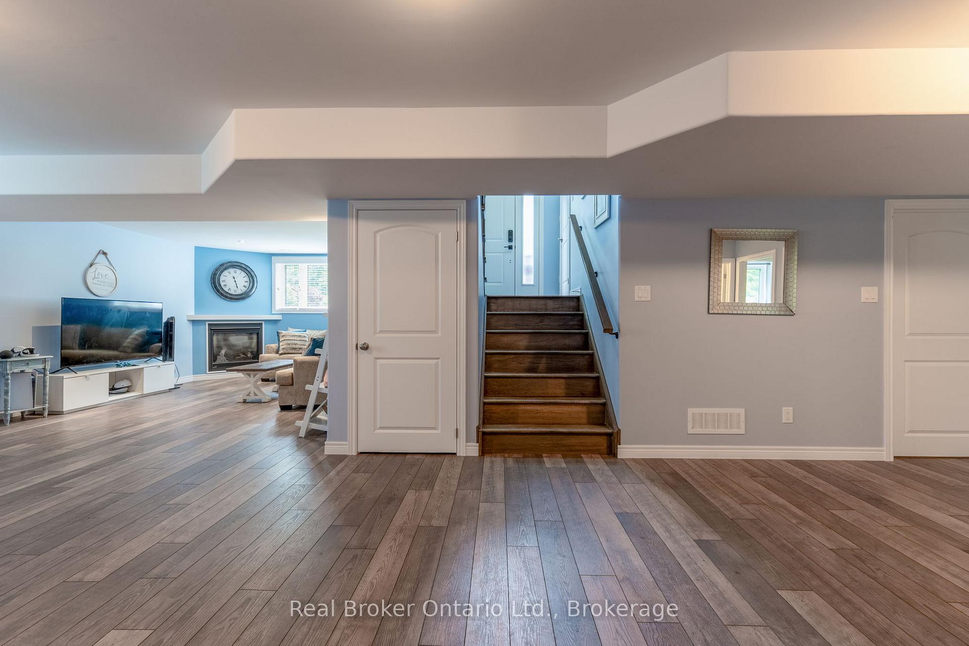 Photo 21 of 204 Golf Course Road, Wasaga Beach — HOMEH