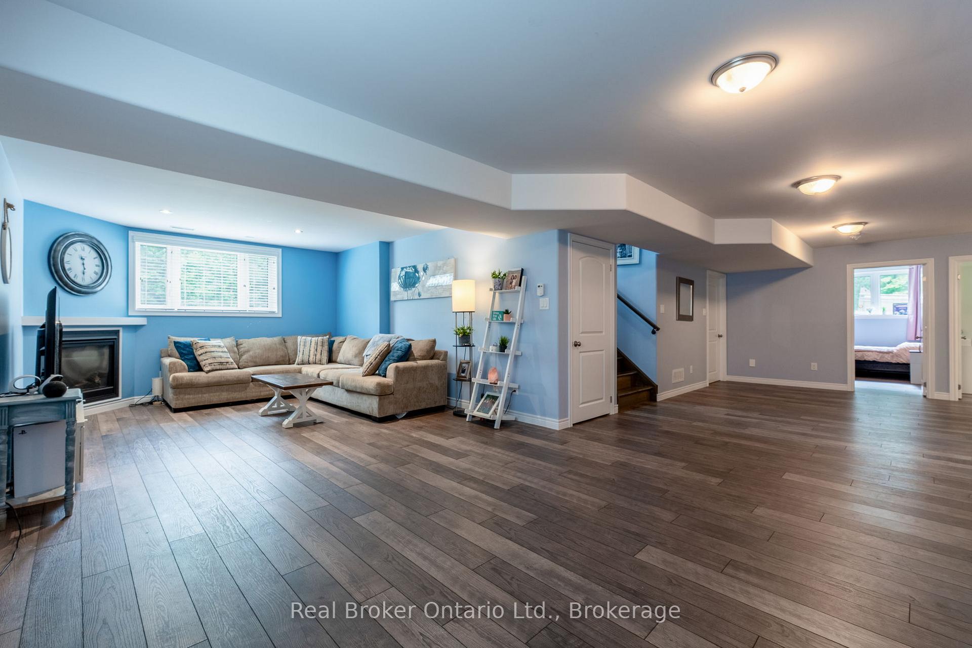 Photo 23 of 204 Golf Course Road, Wasaga Beach — HOMEH