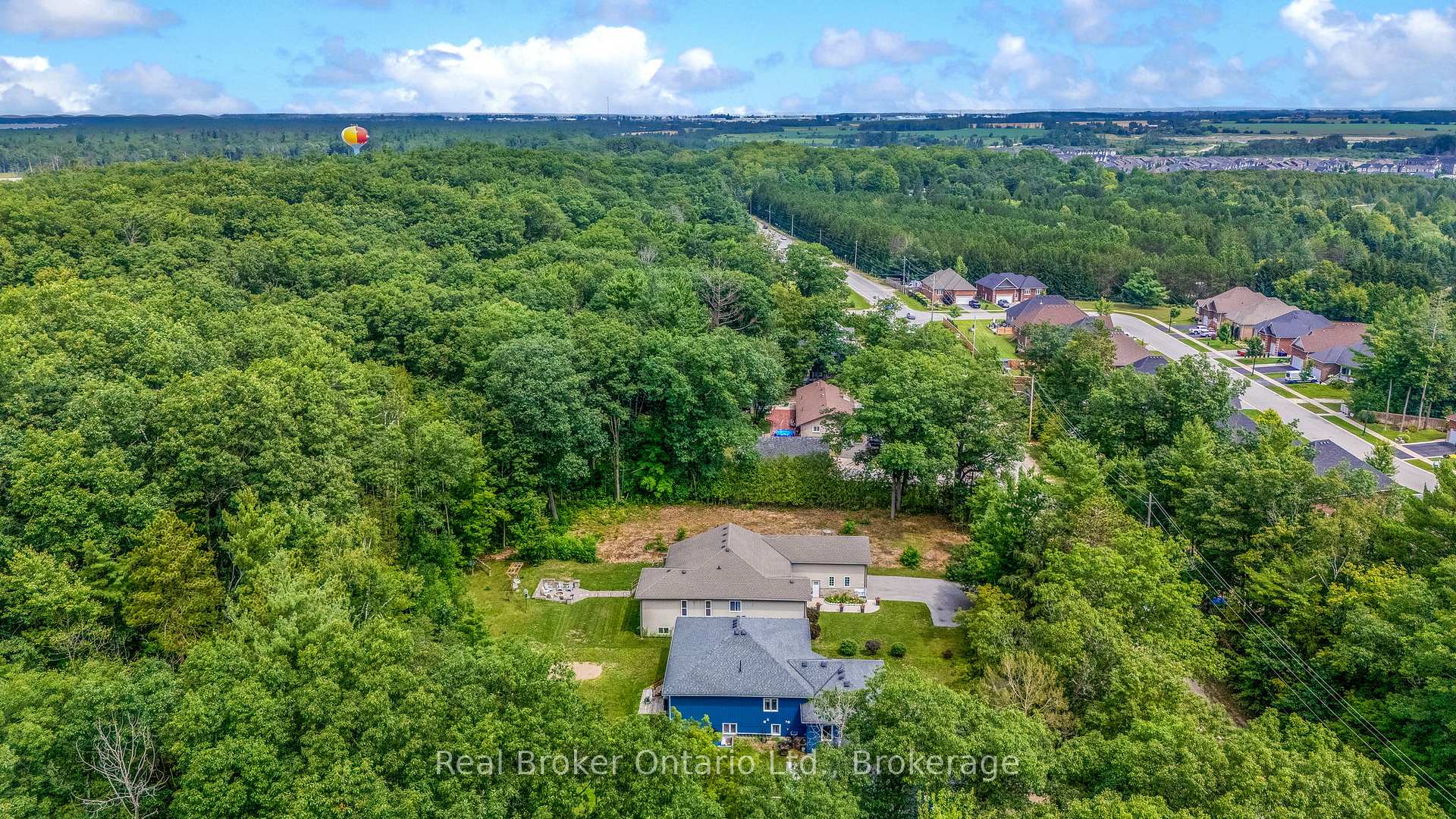 Photo 29 of 204 Golf Course Road, Wasaga Beach — HOMEH