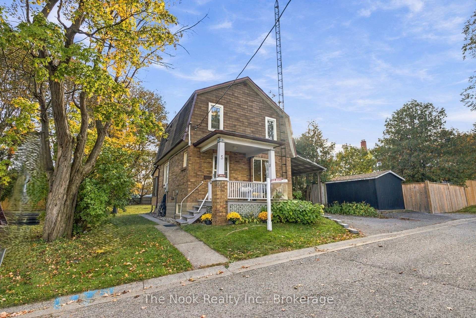 Photo 1 of 5 Grants Lane, Clarington, Bowmanville — HOMEH