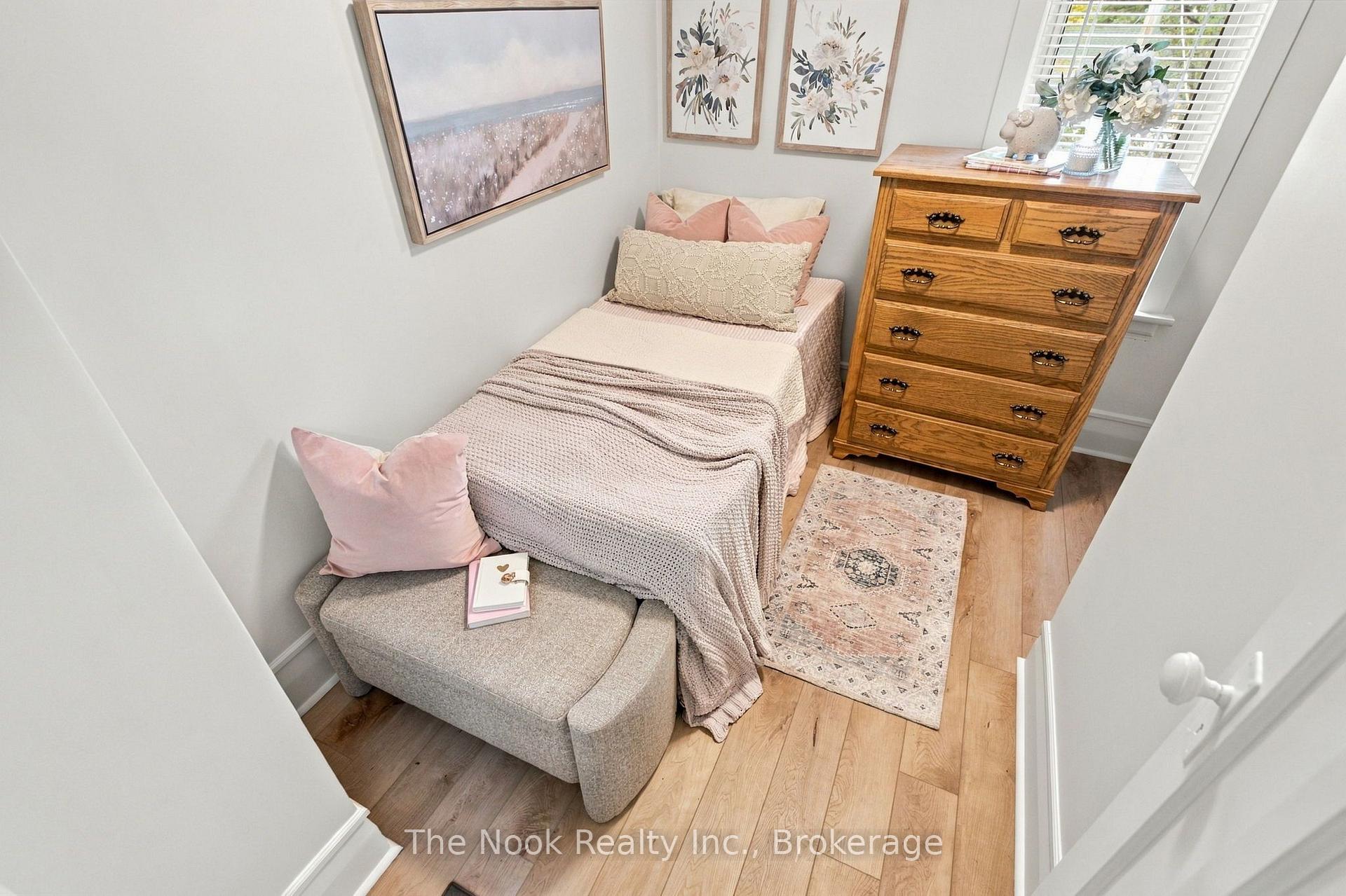Photo 31 of 5 Grants Lane, Clarington, Bowmanville — HOMEH