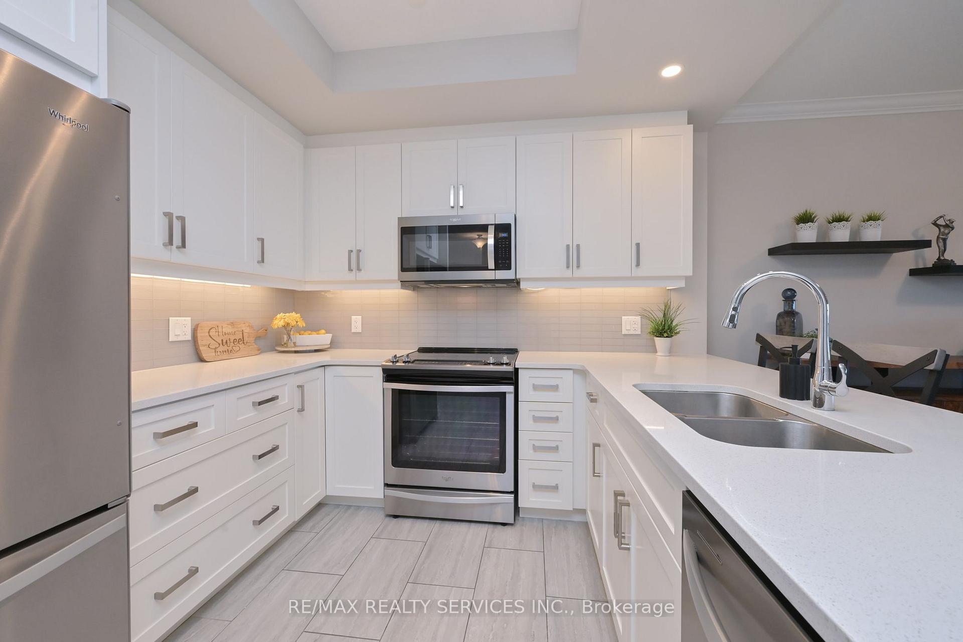 Photo 8 of Unit 809, 1878 Gordon Street, Guelph, Pineridge/Westminster Woods — HOMEH