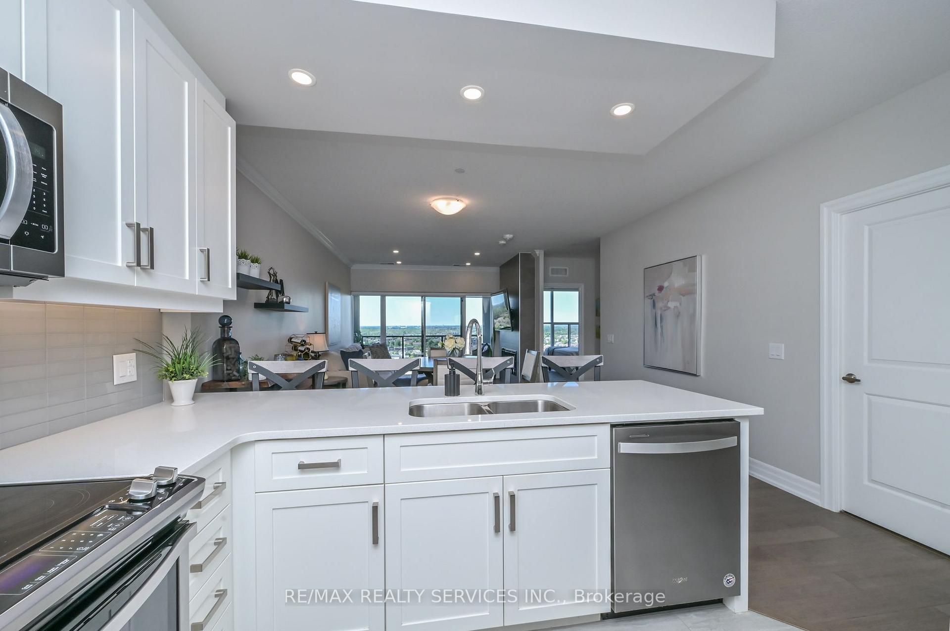 Photo 9 of Unit 809, 1878 Gordon Street, Guelph, Pineridge/Westminster Woods — HOMEH