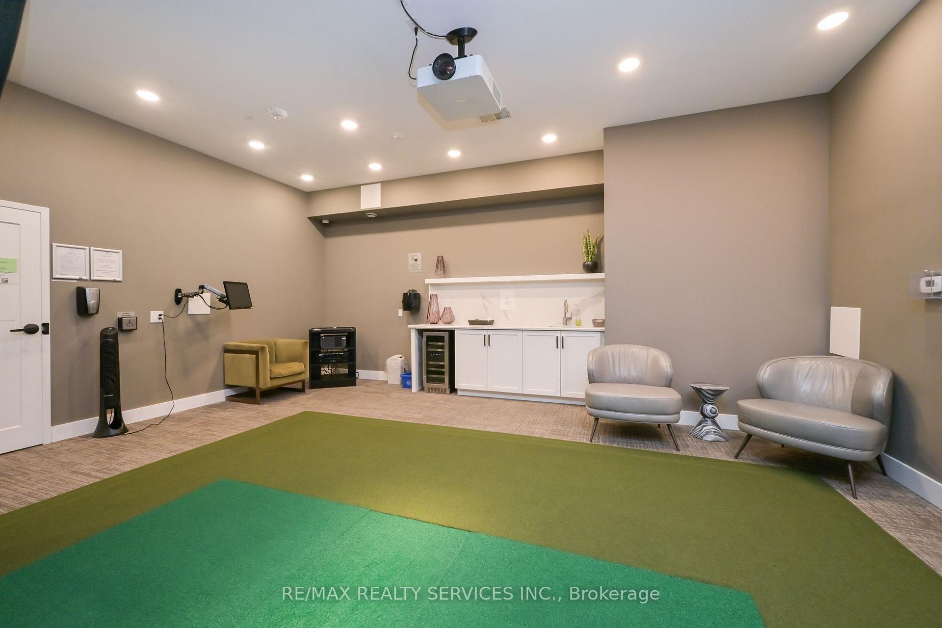 Photo 33 of Unit 809, 1878 Gordon Street, Guelph, Pineridge/Westminster Woods — HOMEH