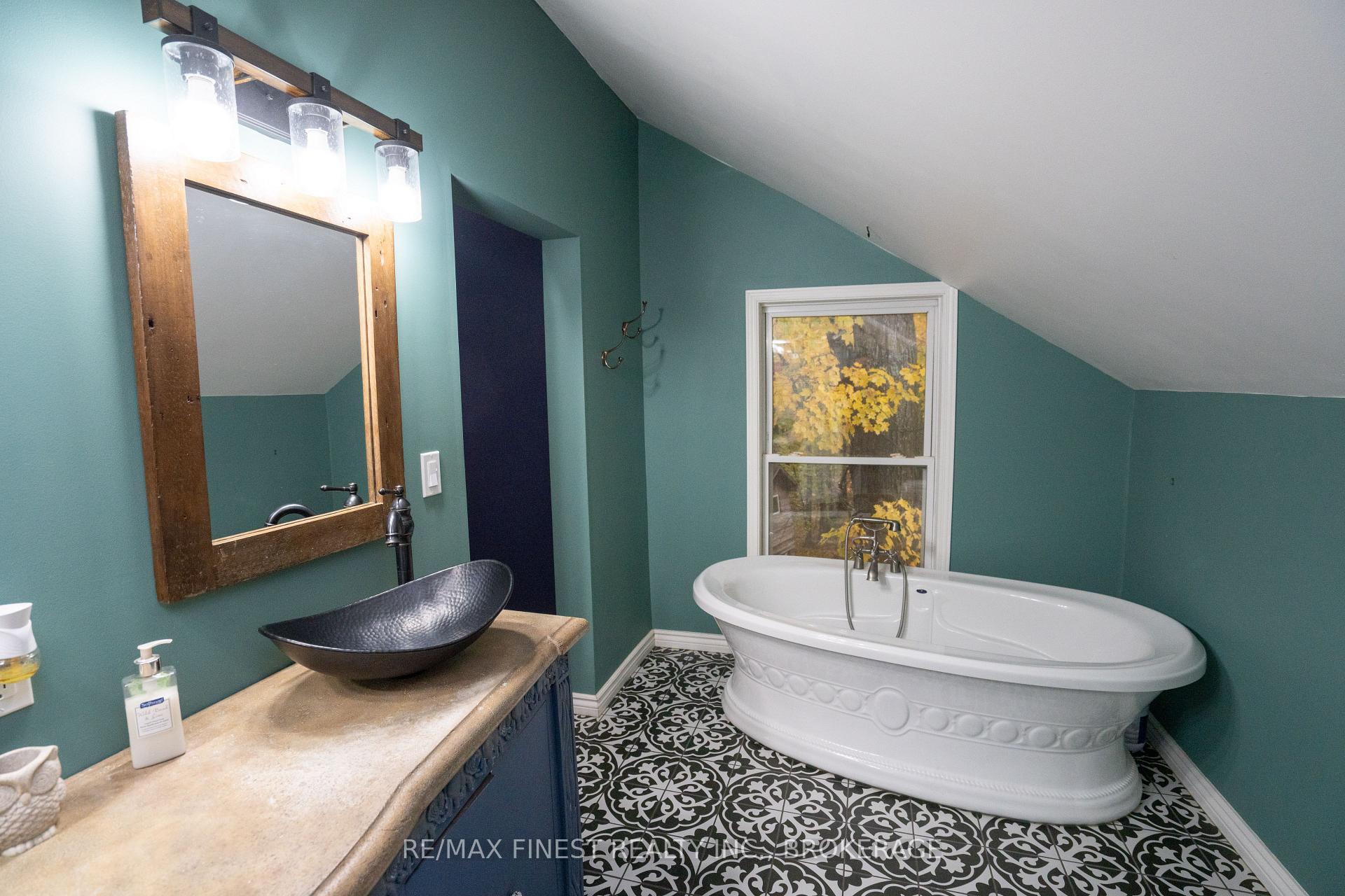 Photo 58 of 82 Bobs Lake Road, Frontenac, Frontenac South — HOMEH