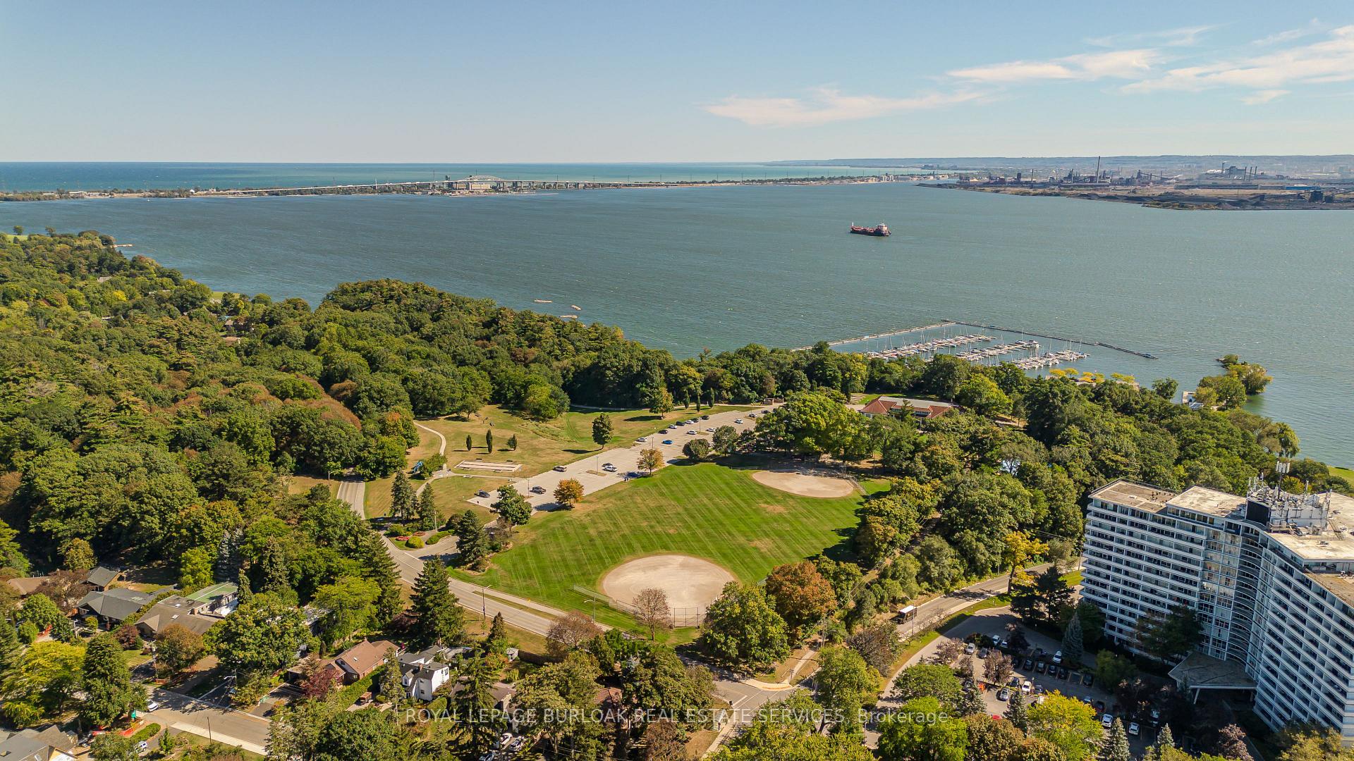 Photo 3 of 911 Lasalle Park Road, Burlington, LaSalle — HOMEH