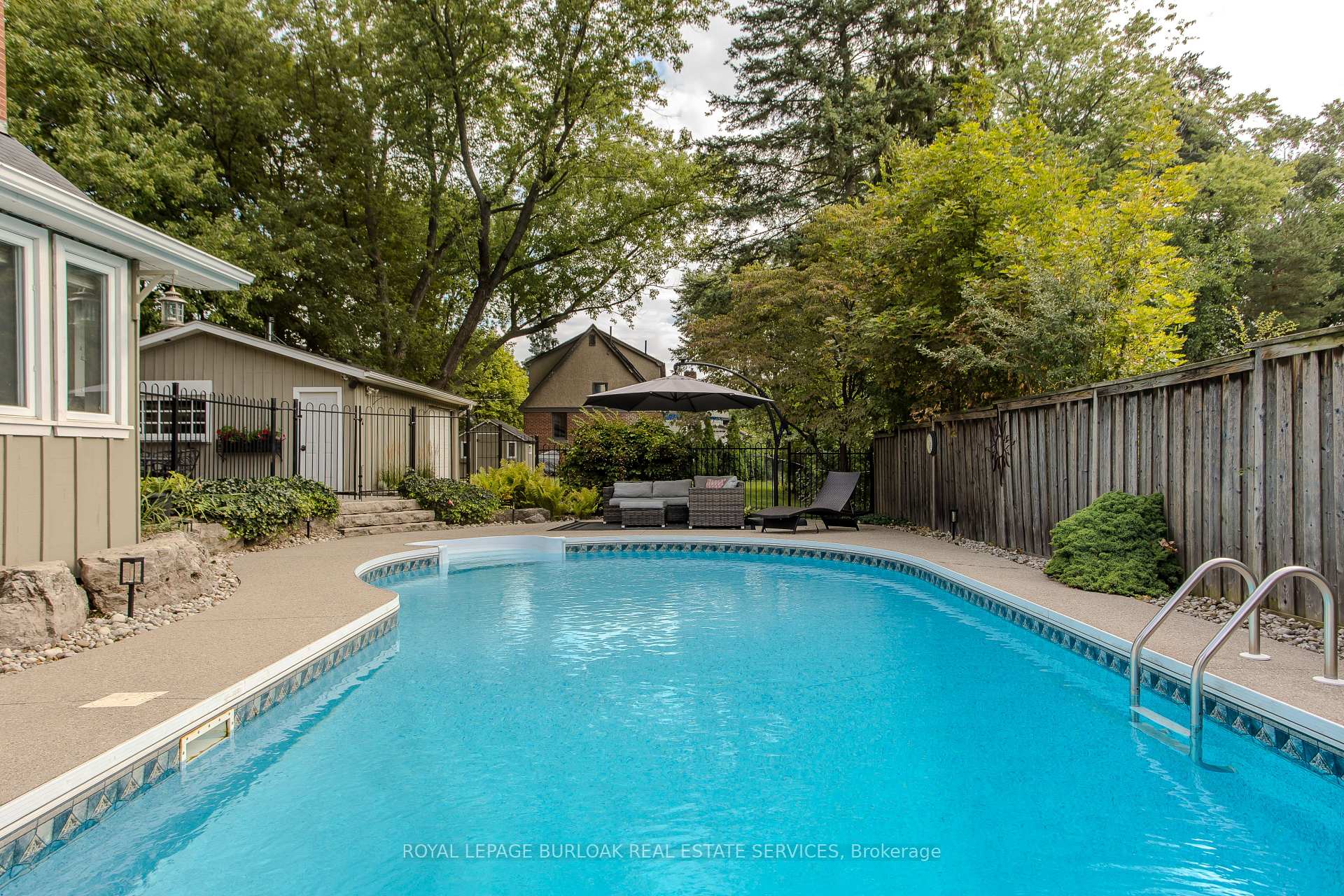Photo 34 of 911 Lasalle Park Road, Burlington, LaSalle — HOMEH