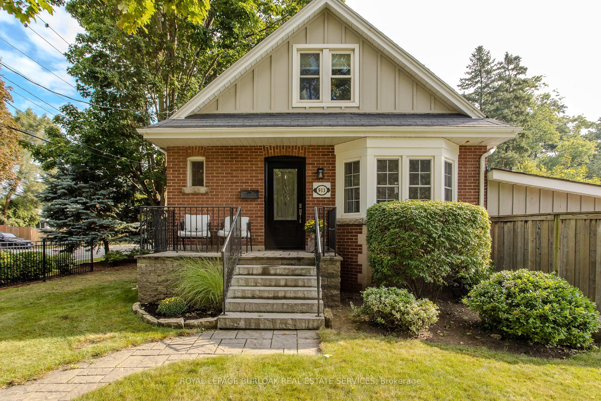 Photo 37 of 911 Lasalle Park Road, Burlington, LaSalle — HOMEH