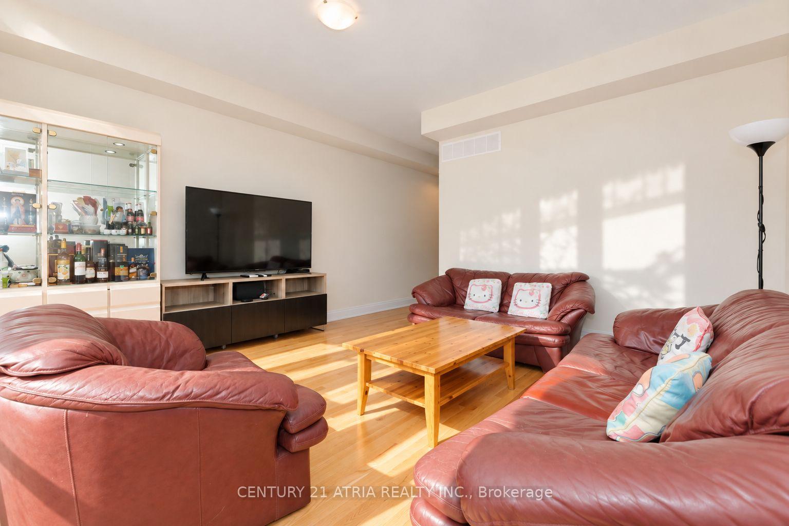 Photo 12 of 69 Stauffer Crescent, Markham, Cornell — HOMEH