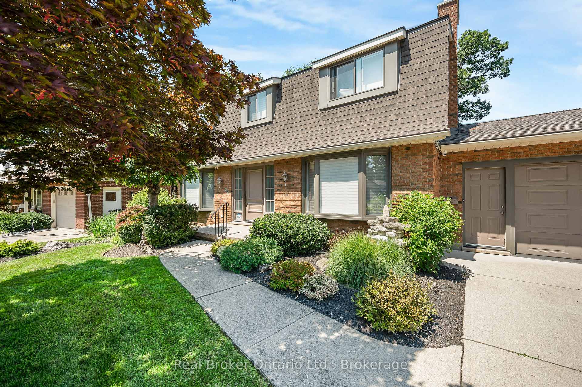 Photo 2 of 30 Westwood Crescent, Cambridge, Southwood - Kinbridge — HOMEH