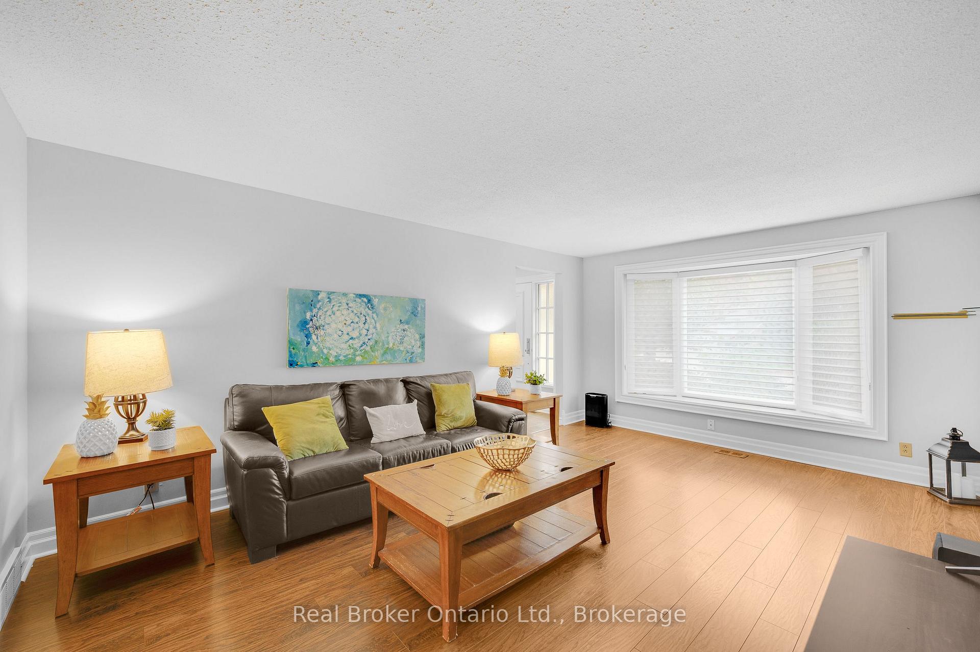 Photo 9 of 30 Westwood Crescent, Cambridge, Southwood - Kinbridge — HOMEH
